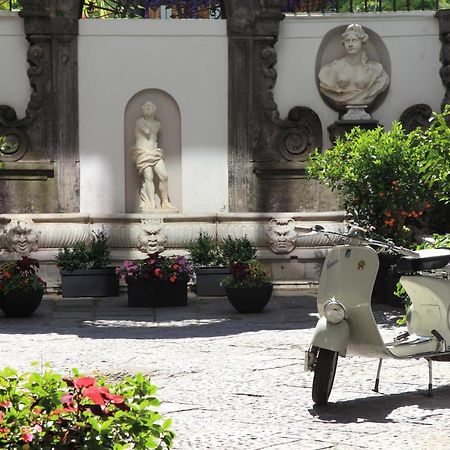 Hotel Piazza Bellini&Apartments Napoli Esterno foto