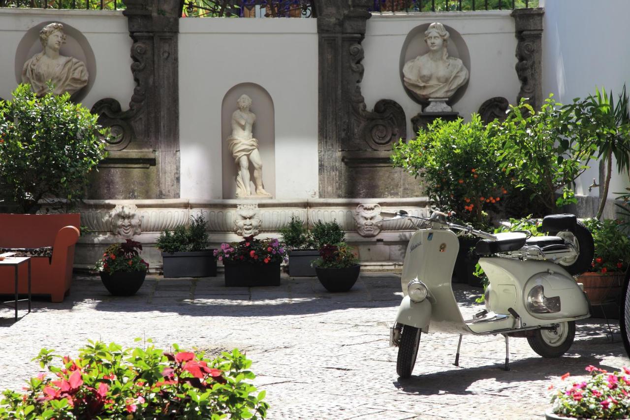Hotel Piazza Bellini&Apartments Napoli Esterno foto