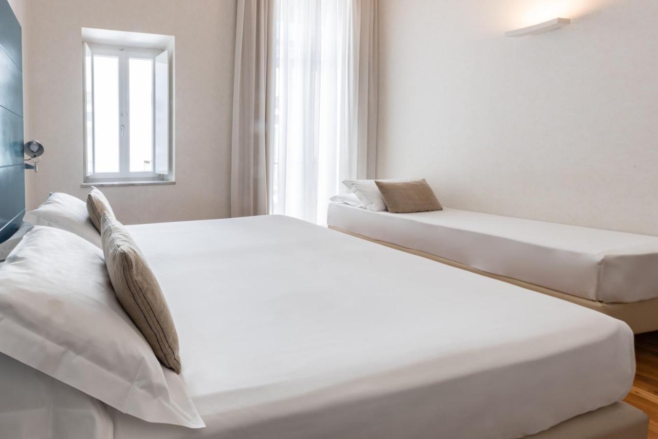 Hotel Piazza Bellini&Apartments Napoli Esterno foto