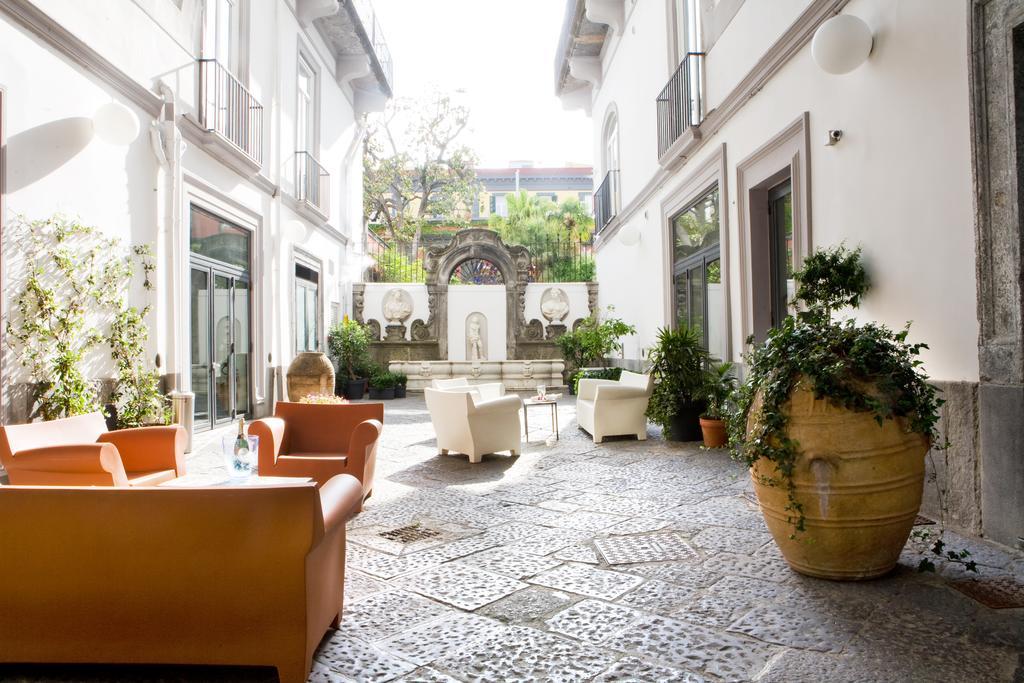 Hotel Piazza Bellini&Apartments Napoli Esterno foto